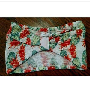 NWT Modern Amusement pineapple bandaue top. Medium